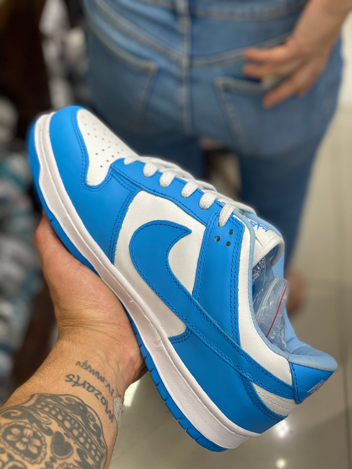 Tênis Air Jordan Dunk Azul e Branco